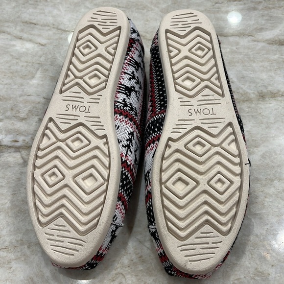 NEW TOMS Alpargata Slippers | Fair Isle Reindeer Print | Faux Fur Lined | Size 9 - Picture 6 of 11